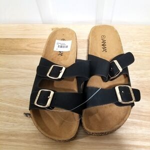 NWT Anna Sandals